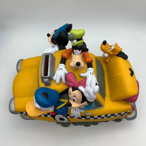 Vintage Disney Mickey Mouse and Friends Fab 5 Taxi Duck Cab Co. Fun Coin Bank - Picture 4 of 12
